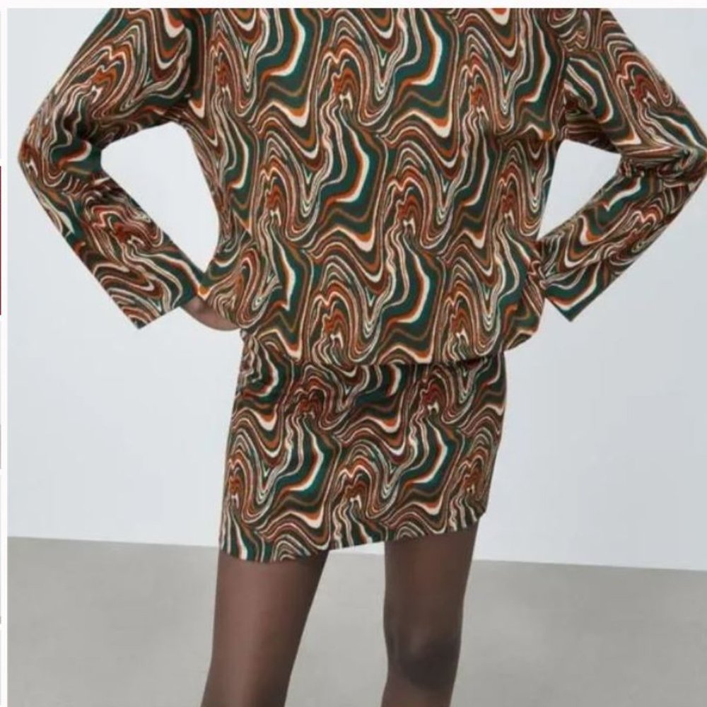NWT JACQUARD SKIRT GREEN BROWN SET.